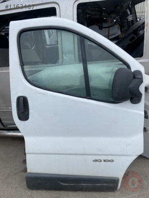 RENAULT TRAFİC SAĞ ÖN KAPI DOLU HASARSIZ BEYAZ