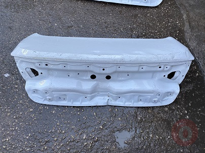 RENAULT MEGANE 4 SEDAN ARKA BAGAJ BEYAZ AZ HASARLI 2014 2020
