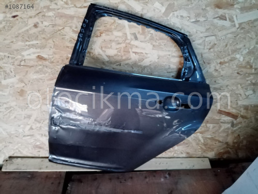 FORD FOCUS SOL ARKA KAPI FÜME 2012 2017