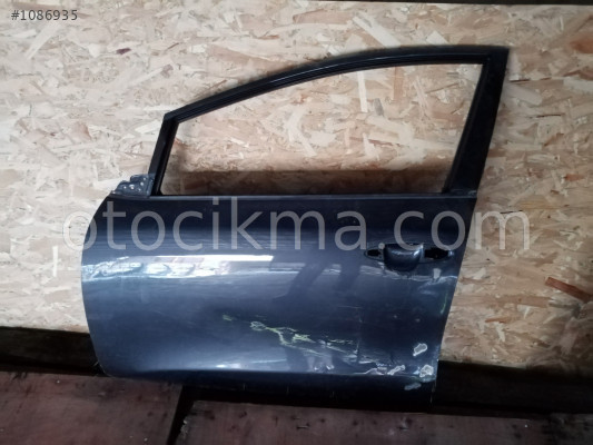 KİA CEED SOL ÖN KAPI AZ HASARLI FÜME 2012 2018