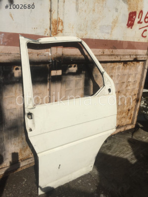VOLKSWAGEN TRANSPORTER T4 SAĞ ÖN KAPI BEYAZ
