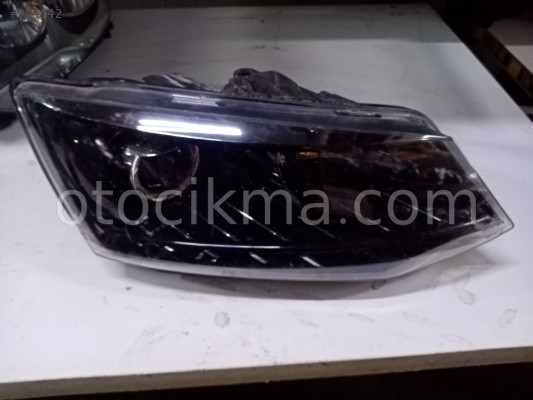 SKODA FABİA SAĞ FAR 6V1941015B 2015 2017