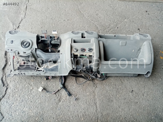 RENAULT KANGOO GÖĞÜS KOMPLE
