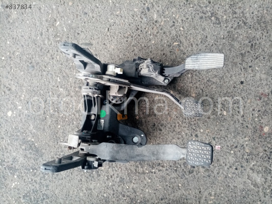 CHEVROLET CRUZE GAZ,FREN,DEBRİYAJ PEDALI VE MEKANİZMA