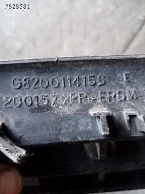 Renault Megane 2 Ön Tapmon Izgarası sol