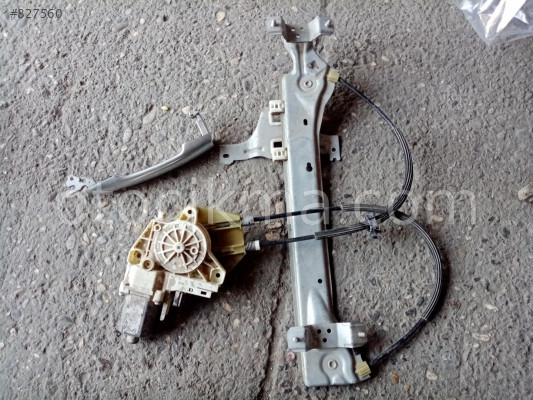 RENAULT FLUENCE SAĞ ARKA KAPI CAM KİRİKOSU