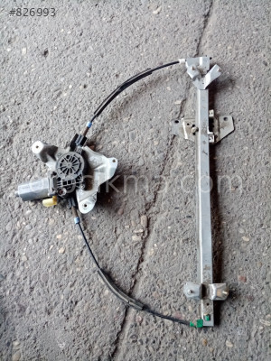 ford connect sağ ön kapı cam kirikosu