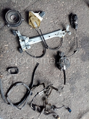 renault fluence sol arka kapı iç malzemeleri