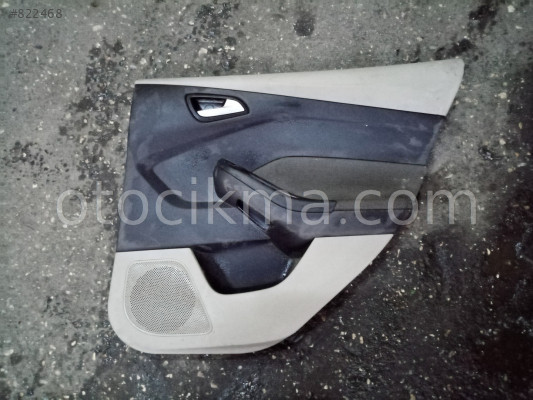 Ford Focus Sağ Arka Kapı Kartonu