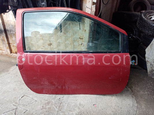 RENAULT TWİNGO MODEL SAĞ ÖN KAPI DOLU KIRMIZI 1998