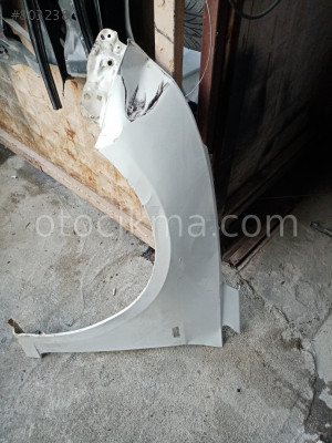 CHEVROLET CRUZE SOL ÖN ÇAMURLUK BEYAZ