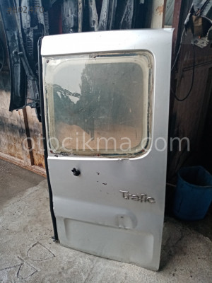 RENAULT TRAFİC SAĞ ARKA BAGAJ KAPAĞI GRİ 2007 2011