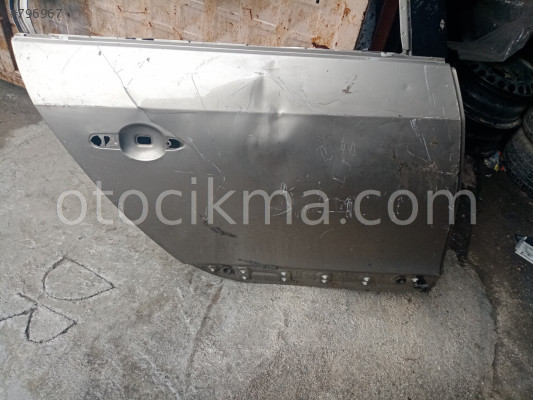 renault fluence sağ arka kapı füme