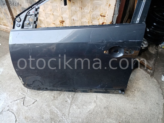 RENAULT FLUENCE SOL ÖN KAPI AZ HASARLI FÜME
