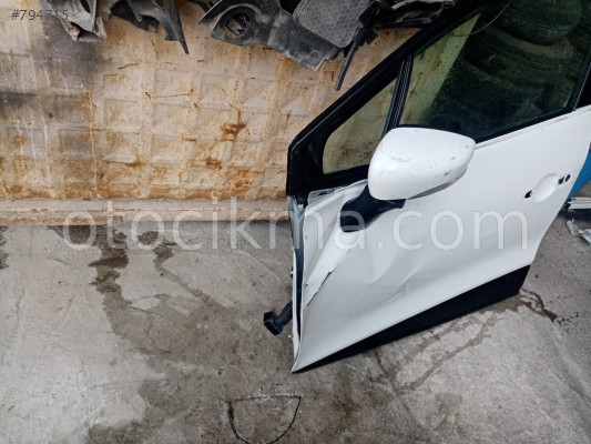 Renault clio 4 sol ön kapı iç malzemeleri beyaz 2012 2017