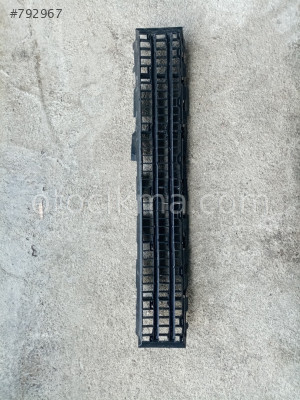 RENAULT MEGANE 2 ÖN TAMPON ORTA IZGARA