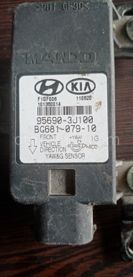Hyundai ix35 abs röle kutusu 956903j100
