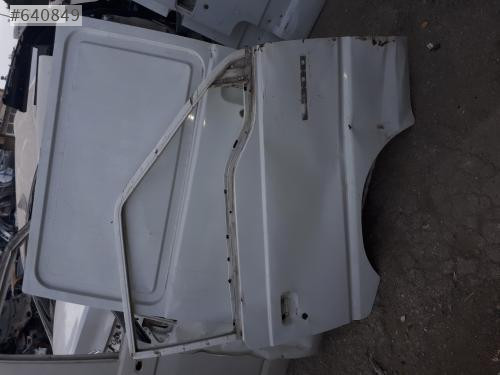 mitsubishi sağ ön kapı