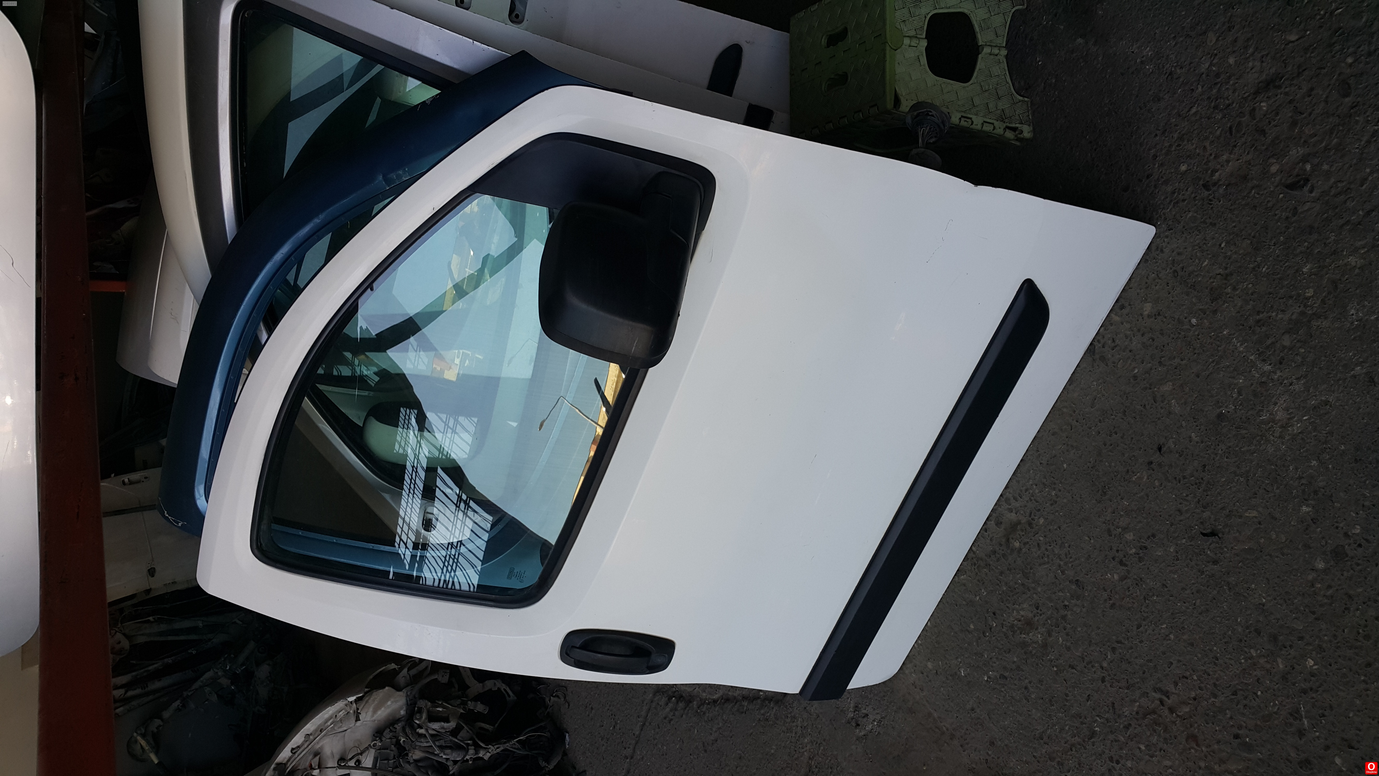 Fiorino sağ kapı