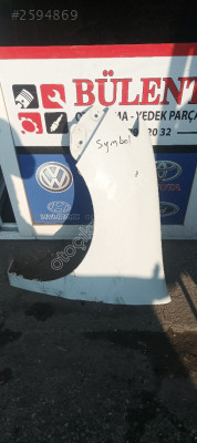 Renault Symbol sol ön çamurluk orijinal çıkma
