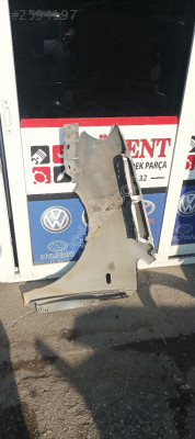 Volkswagen Caddy sağ ön çamurluk orijinal çıkma