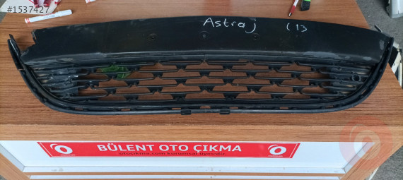Opel Astra J ön tampon ızgarası orijinal çıkma