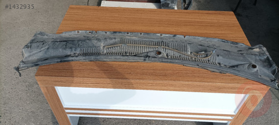 Fiat Palio ön cam ızgarası