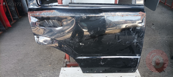Kia Sorento sağ arka kapı orijinal çıkma