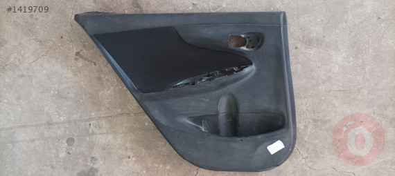 Ford Focus sol arka kapı kartonu orijinal çıkma