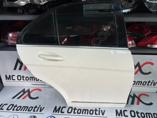 Mecedes W204 sağ arka kapi boyasiz dolu kapi
