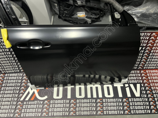 Fiat Egea Sağ Ön Kapı 52204527