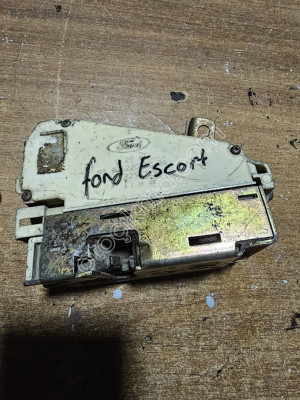 FORD ESCORT KAPI KİLİDİ