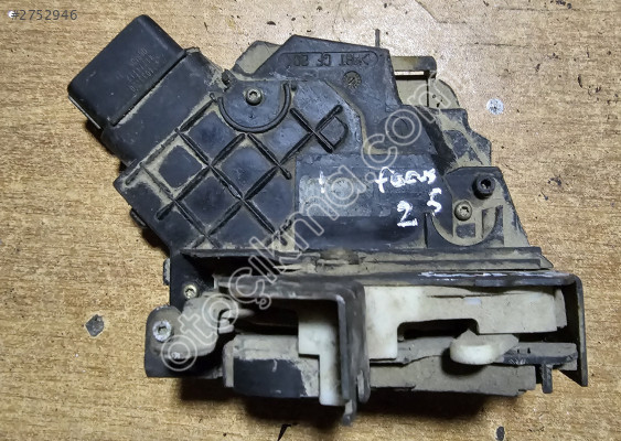 FORD FOCUS KAPI KİLİDİ ÖN : SOL ( 6 FİŞLİ ) 2006-2011
