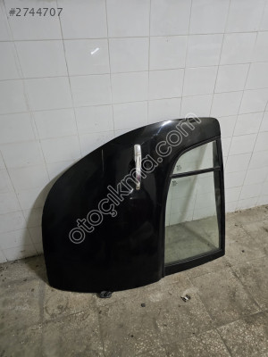 Mitsubishi L200 2012 SAĞ ARKA KAPI DOLU