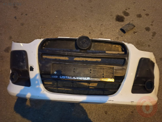 FİAT DOBLO GENİŞ AİLE ÖN TAMPON ÇIKMA