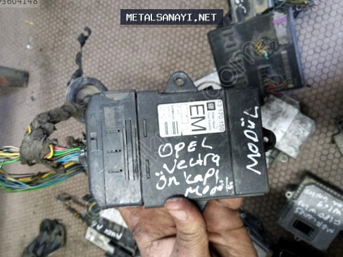 Opel Vectra ön kapı modülü